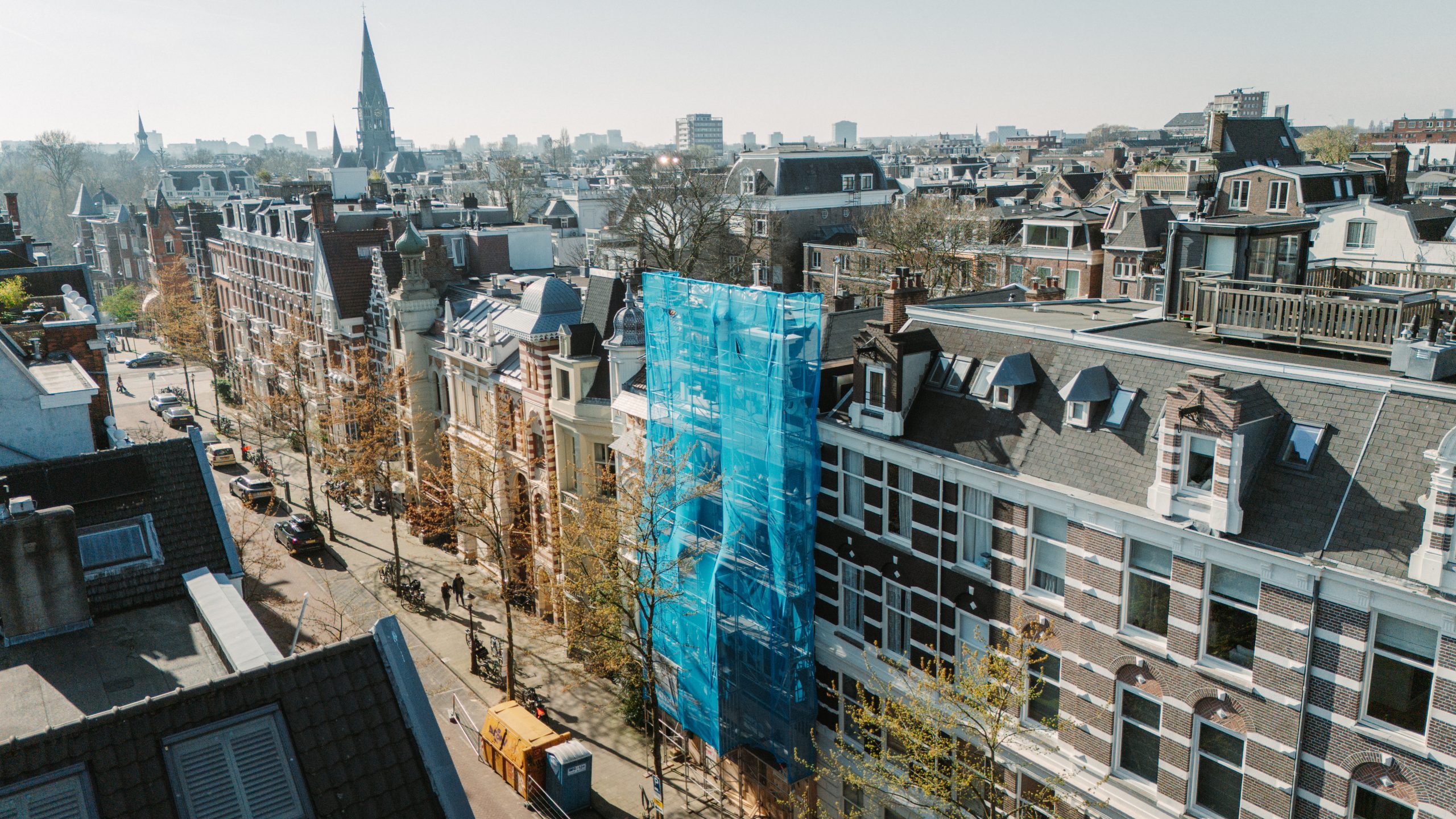 Roemer Visscherstraat 18 in Amsterdam in de stijgers.