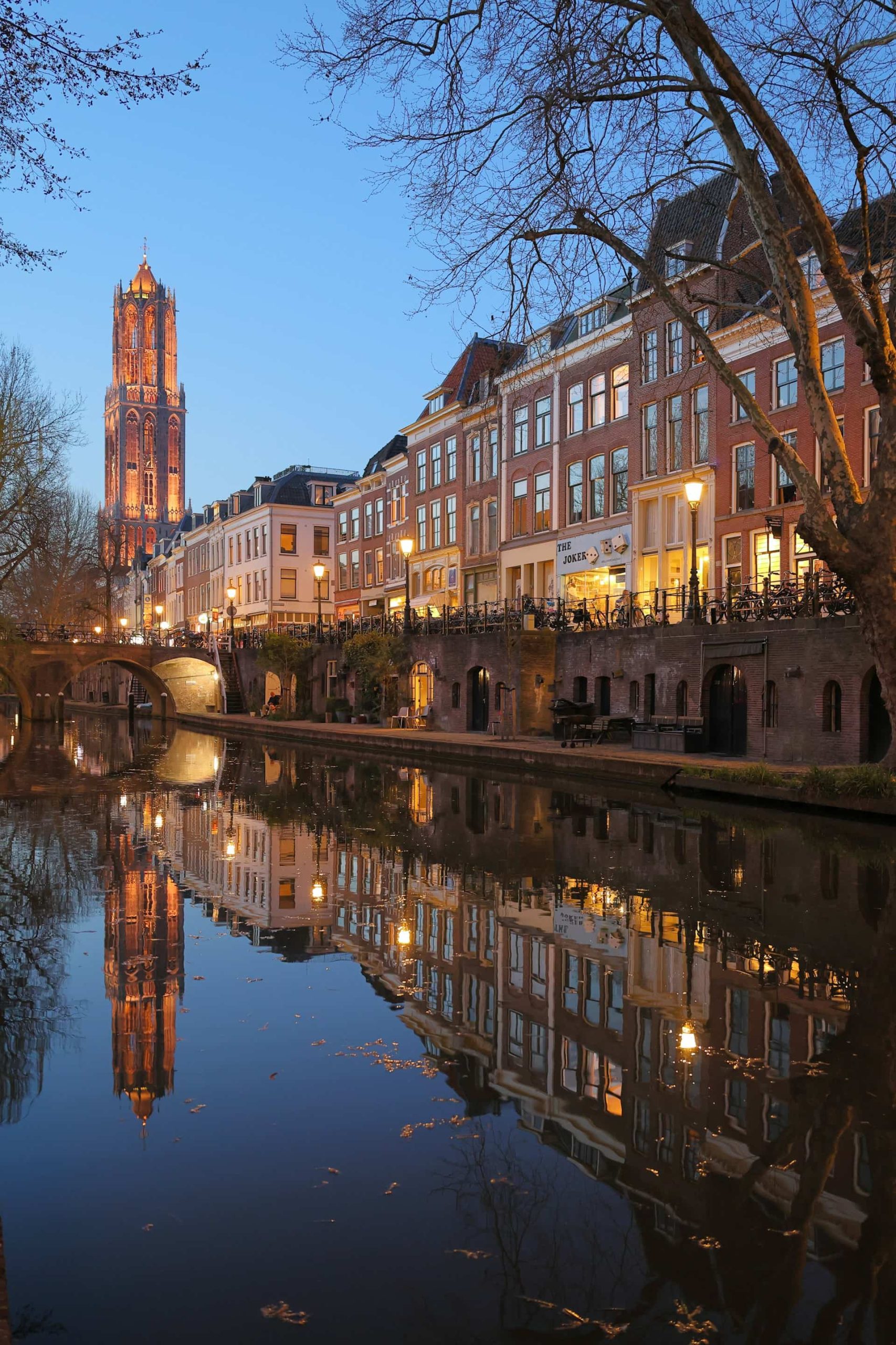 Panden in het centrum van Utrecht hebben problemen met hun fundering en de gemeente Utrecht pakt dit stapsgewijs aan.